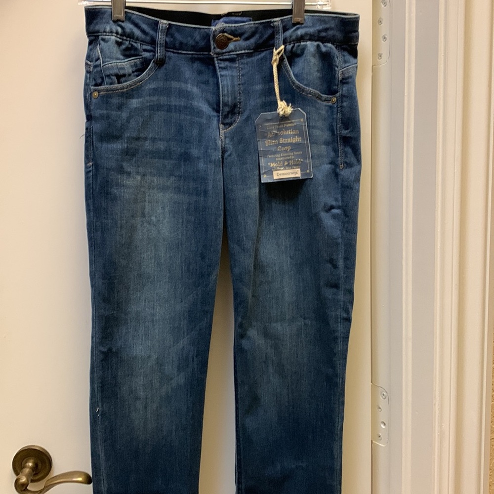 Democracy Slim Straight Cropped Jeans